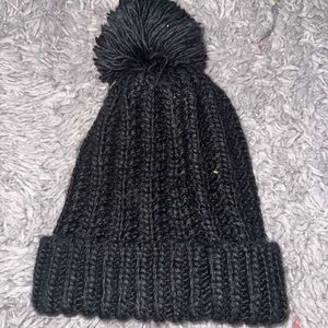 Forever 21 Black Ribbed Pom-Pom Beanie
